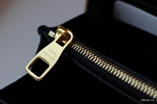 Affordable VUITTON WALLET LOUIS ZIPPY 0802